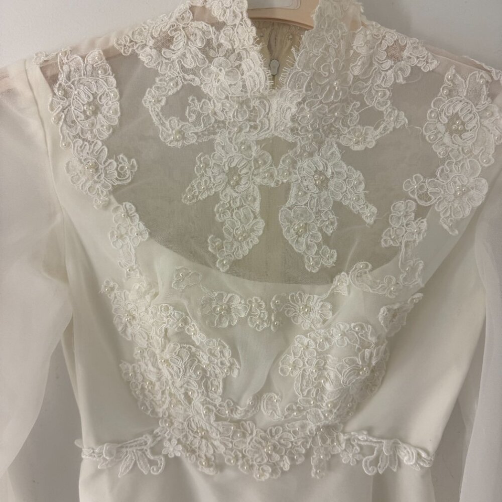 Vintage Lace Wedding Dress – Short Bridal Dress – Size Small - Picture 3 of 3